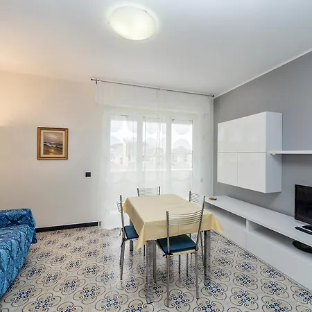 Apartahotel Central Sestri 1+1/2 Bedrooms Sestri Levante