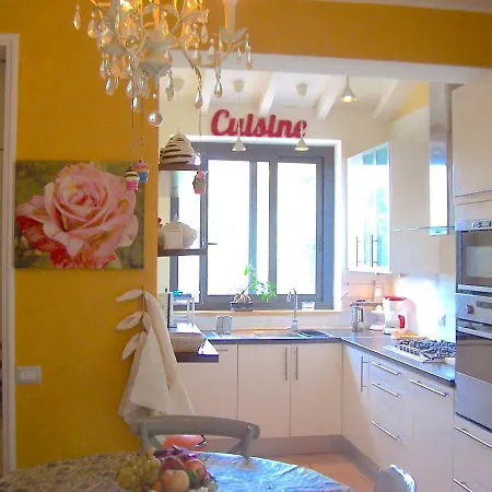 Apart-hotel Central Sestri 1+1/2 Bedrooms Sestri Levante