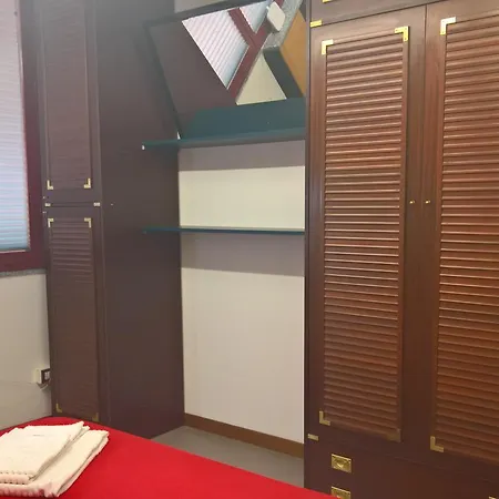 Central Sestri 1+1/2 Bedrooms Aparthotel *